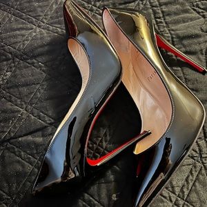 Christian Louboutin Pigalle Follies 100 patent. Size 39.5. Black.